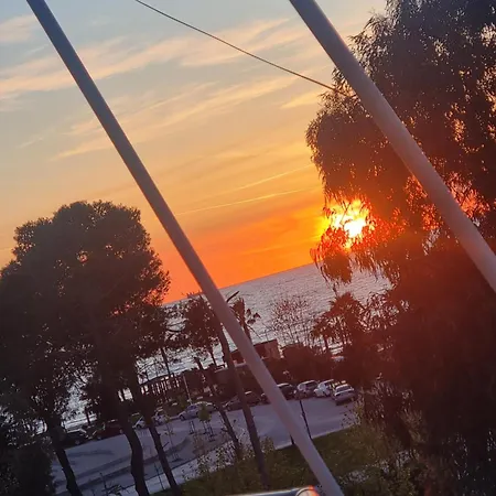 Appartamento Sunset Luxury Seaview 2br Parking